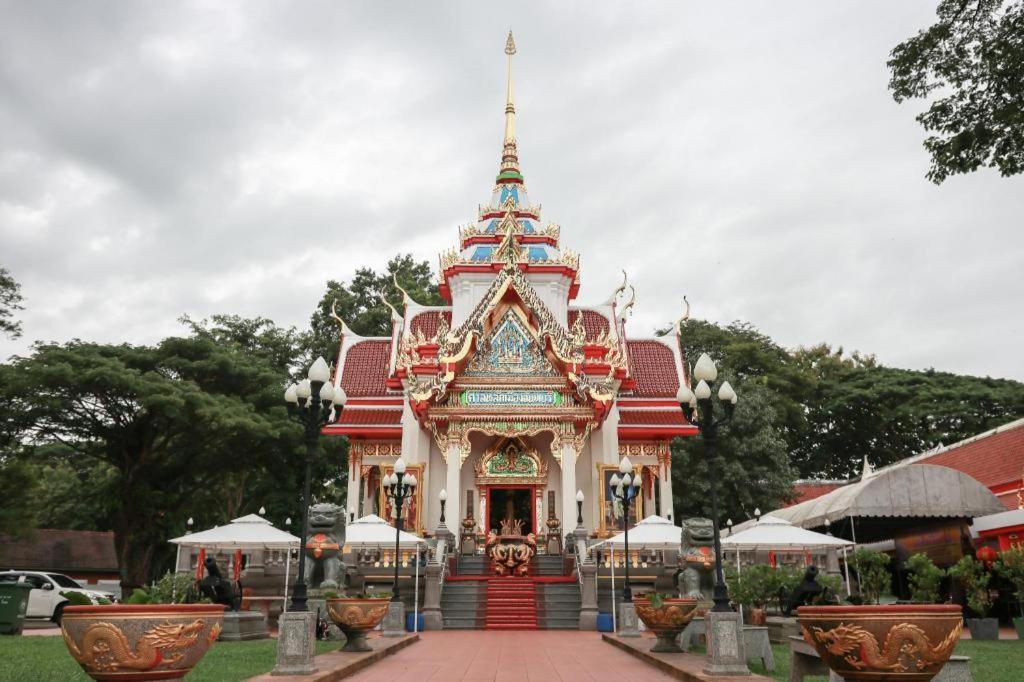 Bussarakam Place Hotel Chanthaburi Buitenkant foto