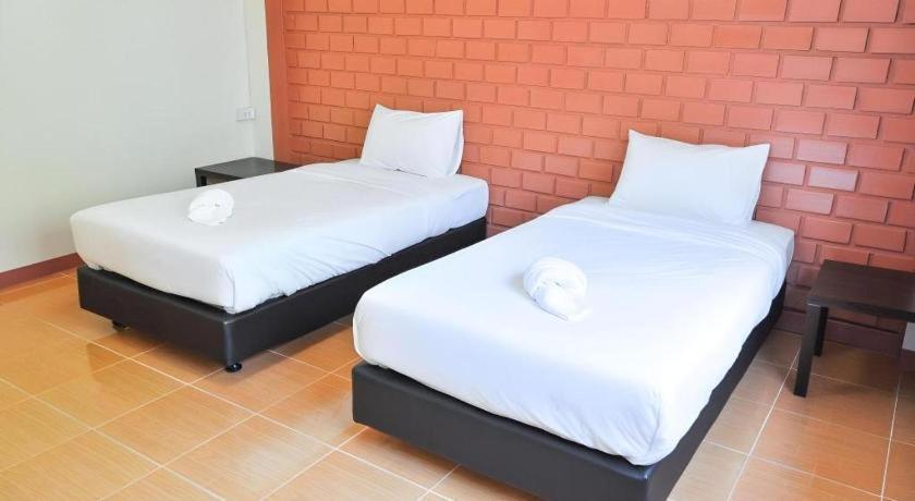 Bussarakam Place Hotel Chanthaburi Buitenkant foto